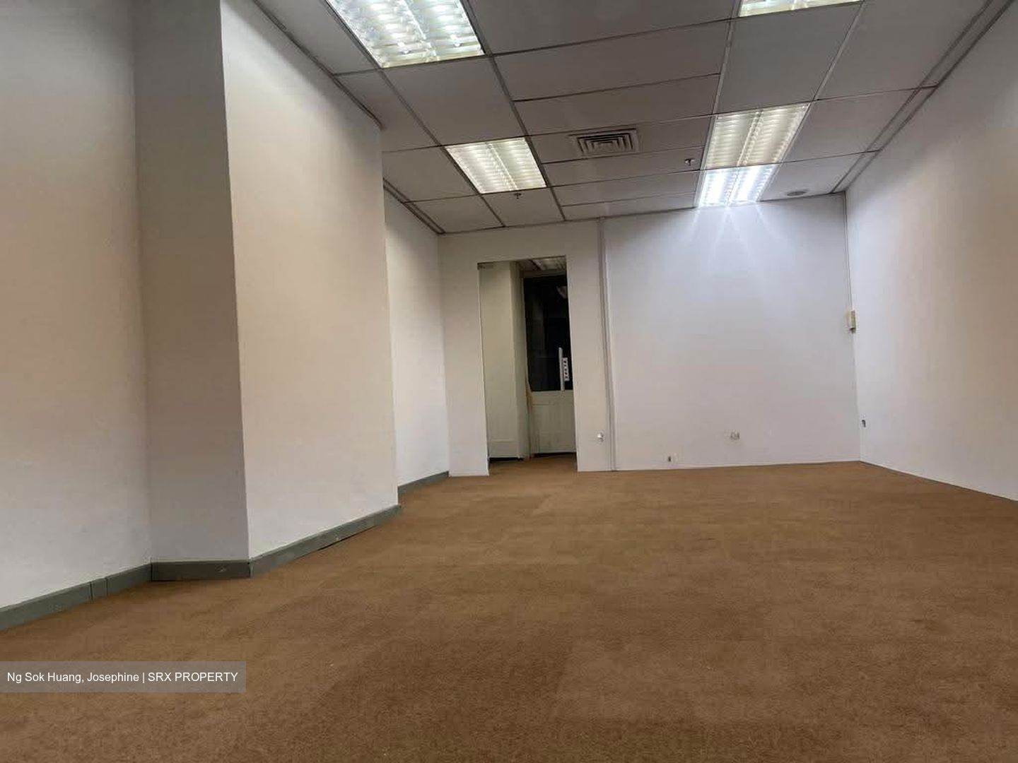 International Plaza (D2), Office #633715911